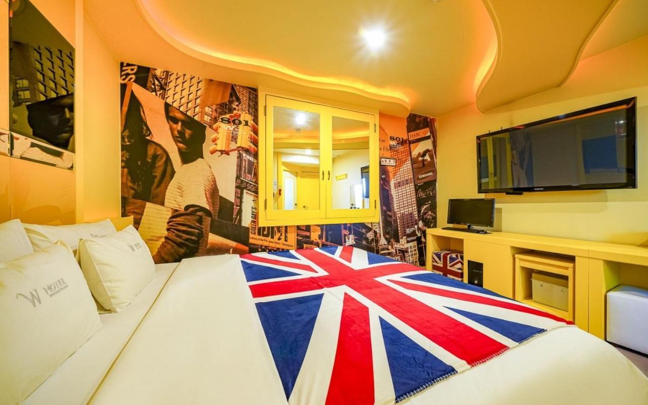 W Boutique Hotel Gimhae Екстер'єр фото